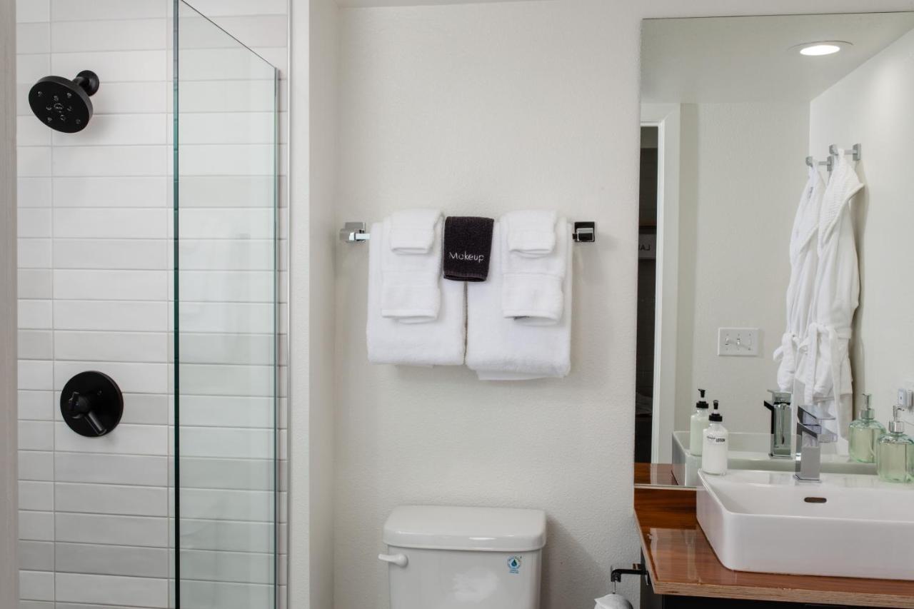 Hotel Leo Bellingham Bagian luar foto